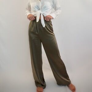 Satin green wide leg pant
